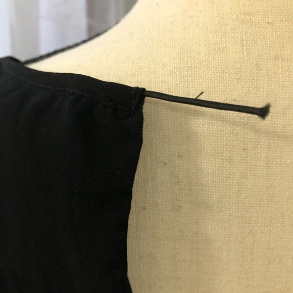 🎄Black collection  v neck beaded design dress SZ M - Picture 13 of 14